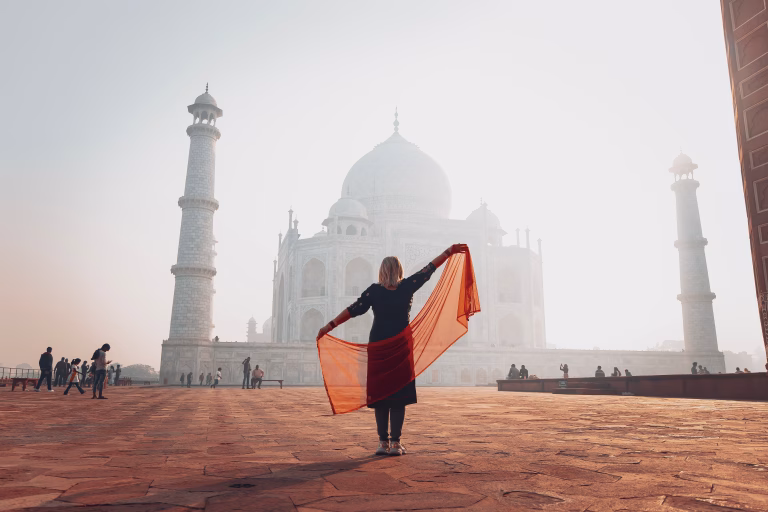 Taj Mahal Aesthetic Outfit: 7 Chic Looks That Photograph Beautifully
